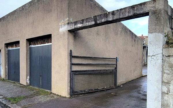 Stationnement à louer    Le Creusot