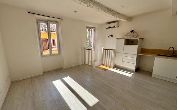 Appartement à vendre    2 pièces • 44 m2 Pierrefeu-du-Var