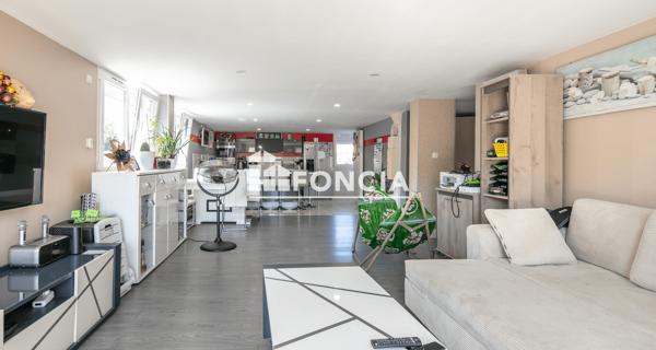 À vendre Maison 7 pièces 180 m² - Voiron 38500