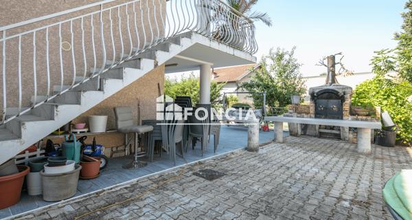 À vendre Maison 7 pièces 180 m² - Voiron 38500
