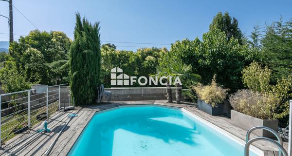 À vendre Maison 7 pièces 180 m² - Voiron 38500