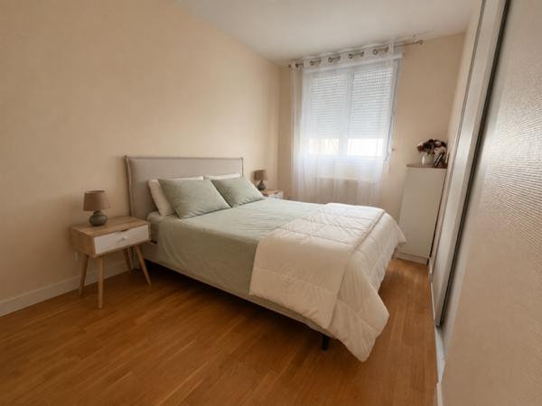 Appartement
                                                                                                                                                                                                                                                                                                                        3 pièce(s)                                                                                                                                                                                                          2 chambre(s)                                                                                                                                                                                                          70.6  m²