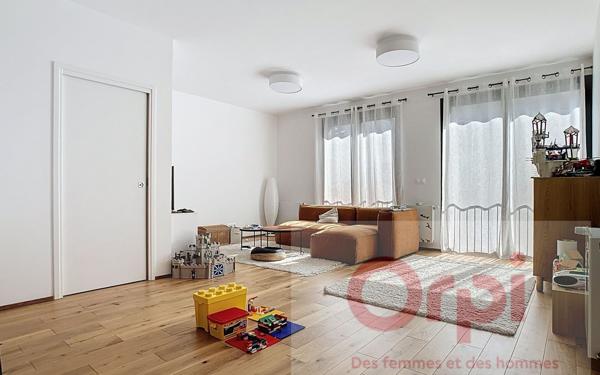 Maison à vendre    7 pièces • 211 m2 Issy-les-Moulineaux