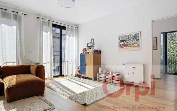 Maison à vendre    7 pièces • 211 m2 Issy-les-Moulineaux