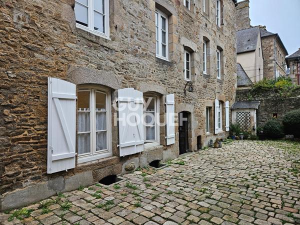 OPPORTUNITÉ INVESTISSEUR & PATRIMOINE - IMMEUBLE DE CARACTÈRE - CENTRE HISTORIQUE DE DINAN