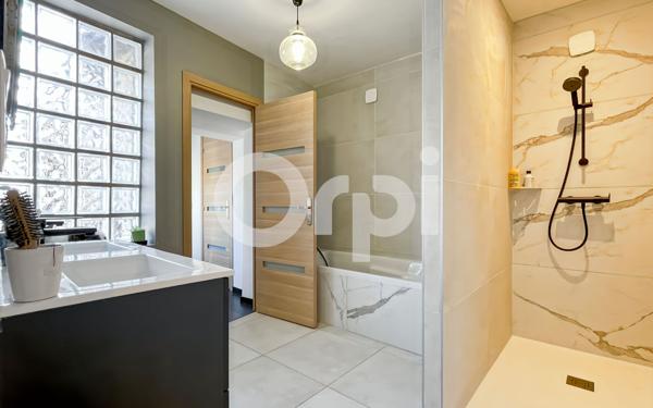 Maison à vendre    10 pièces • 276 m2 Évreux