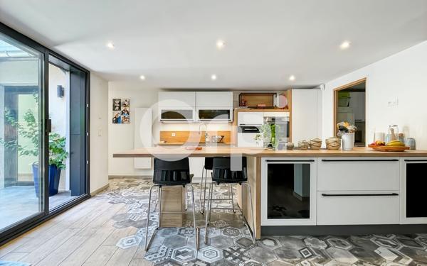 Maison à vendre    10 pièces • 276 m2 Évreux