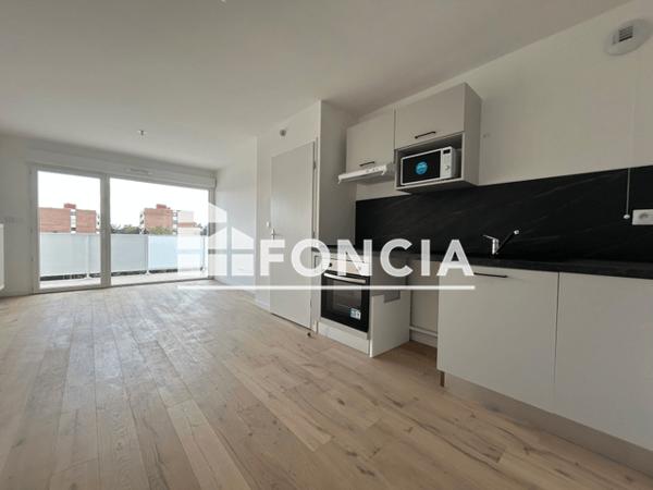 Location Appartement 2 pièces 40.4 m² - AVENUE DE BOLLAERT Lens 62300