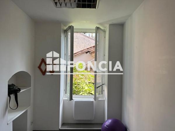 Location Local commercial 1 pièce - Voiron 38500
