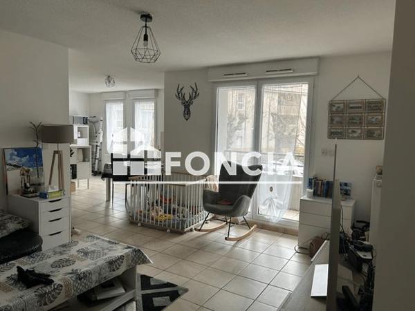 Location Appartement 3 pièces 64.82 m² - 30 RUE DE LA SOIE Bourgoin Jallieu 38300