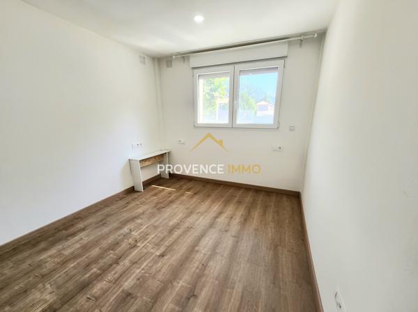 Digne-les-Bains (04000) NOUVEAUTÉ en EXCLUSIVITÉ – APPARTEMENT DUPLEX INVERSÉ DE TYPE 4 – DIGNE-LES-BAINS CENTRE-VILLE