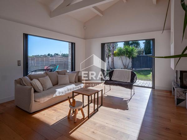 Canet-en-Roussillon, Villa 4 faces à vendre 7 pièces, 5 chambres, garage, jardin et pisicine