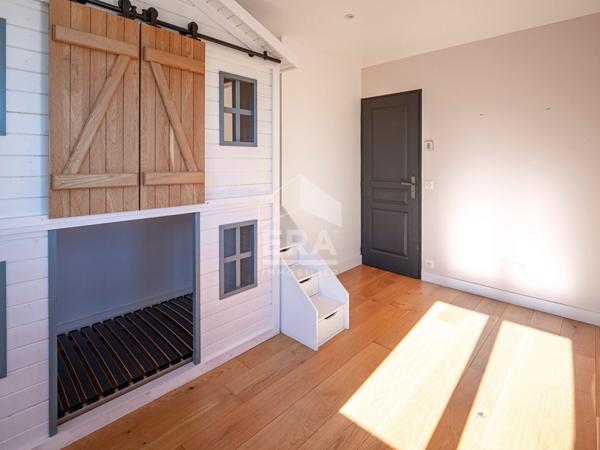 Canet-en-Roussillon, Villa 4 faces à vendre 7 pièces, 5 chambres, garage, jardin et pisicine