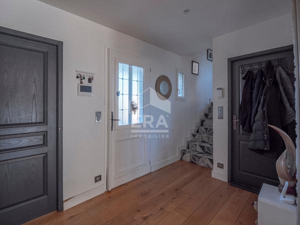 Canet-en-Roussillon, Villa 4 faces à vendre 7 pièces, 5 chambres, garage, jardin et pisicine