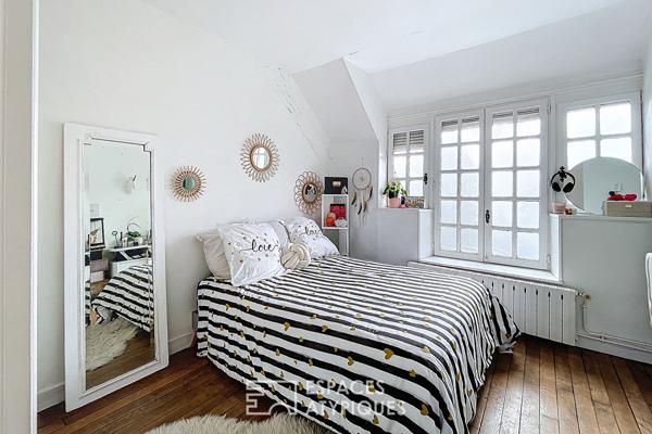 Maison ancienne de caractère avec piscine et lavoir d’époque à Jouars-Pontchartrain