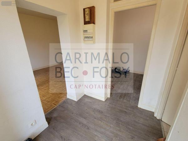 Appartement à vendre à Bonneval dans l'Eure-et-Loir (28800), ref : RC/982