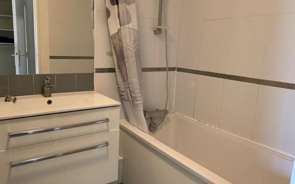 Appartement à vendre    1 pièce • 29,42 m2 Les Ulis