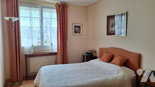 A Vendre, à ERNEE (53500), en Mayenne.
Maison d'habitation, équipée de panneaux photovoltaïque...