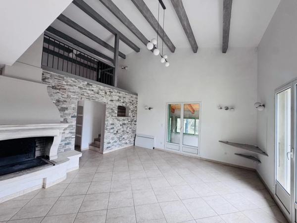 Vente                                                      Villa
                        
                     4 pièces                      146 m2                     à Cantaron