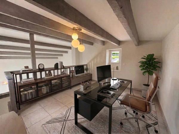 Vente                                                      Villa
                        
                     4 pièces                      146 m2                     à Cantaron