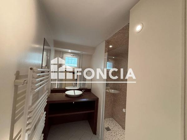 Location Maison 5 pièces 165 m² - 3 RUE HELENE Neuville Sur Saone 69250