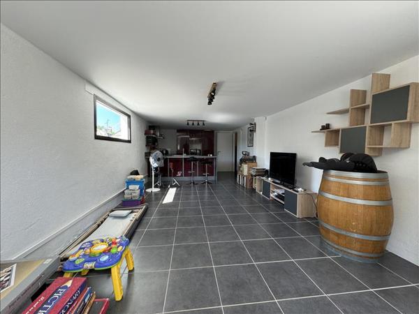 Maison à vendre |  Saint-Jean |  9 pièces | 267 m²