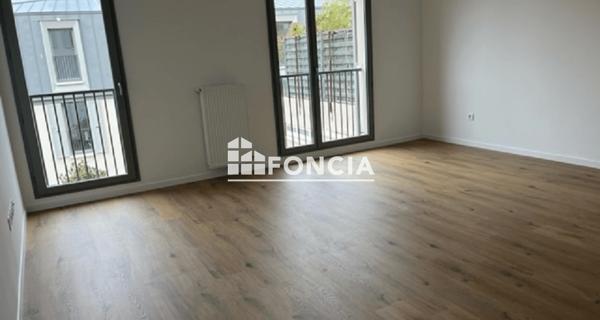 Location Studio 42.22 m² - Fontainebleau 77300