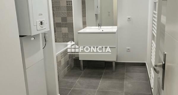 Location Studio 42.22 m² - Fontainebleau 77300