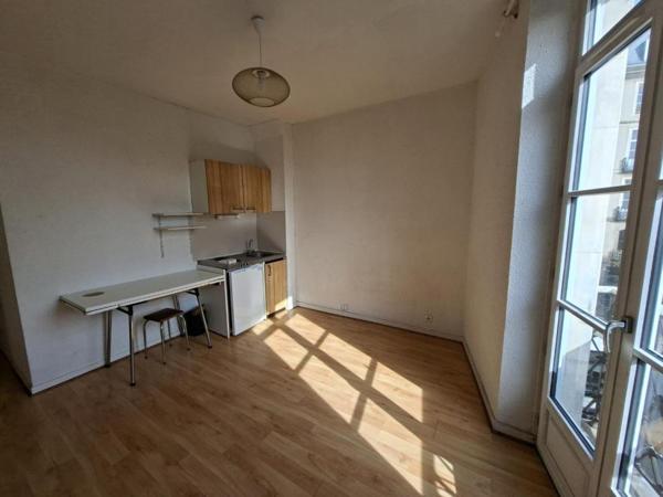 Appartement T1 à louer - 16 m² (réf : 499197)