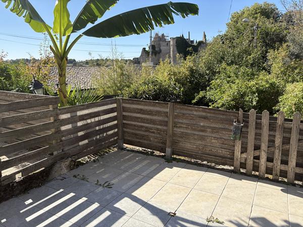 Maison 5 pièces à louer à Bressuire avec jardin et garage