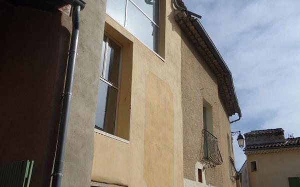 Maison à vendre    2 pièces •  Peipin