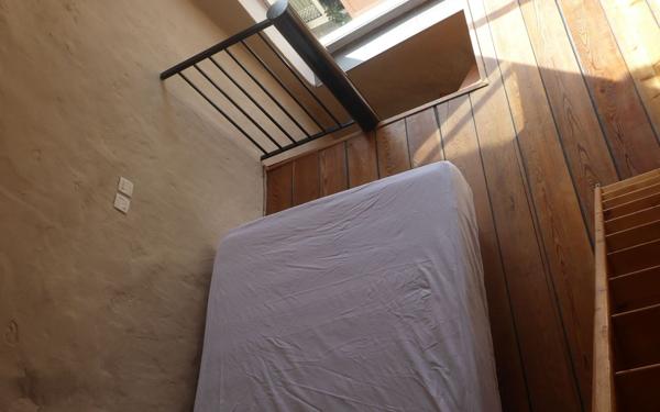 Maison à vendre    2 pièces •  Peipin