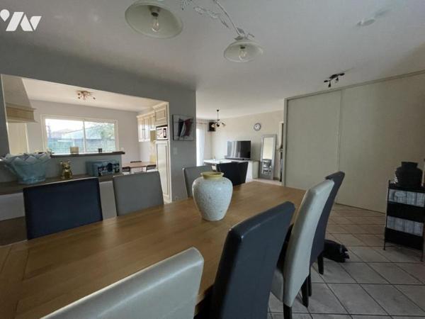 CENTRE BOURG MAISON 4 CHAMBRES SUR BELLE PARCELLE DE PLUS DE 1000 M² AVEC DEPENDANCE