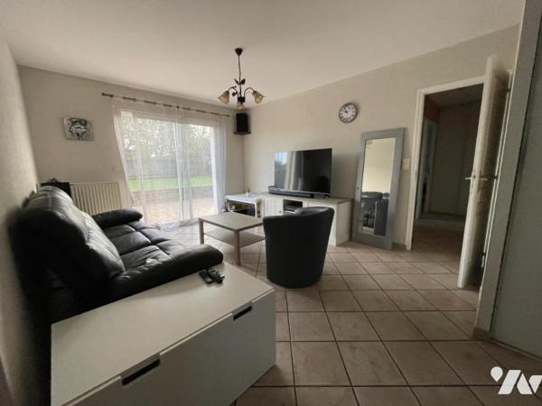 CENTRE BOURG MAISON 4 CHAMBRES SUR BELLE PARCELLE DE PLUS DE 1000 M² AVEC DEPENDANCE