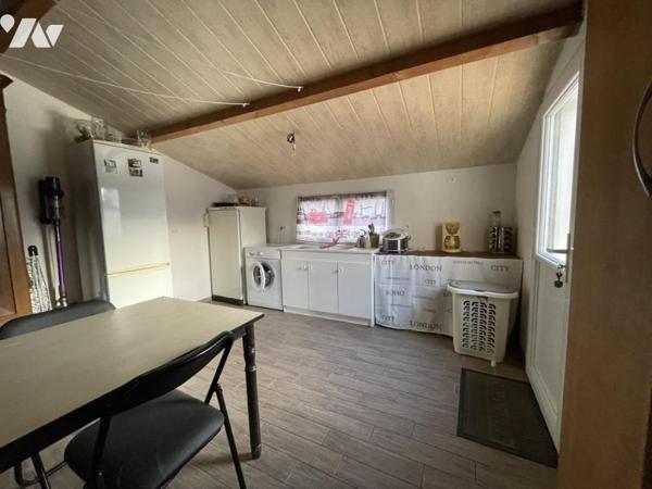 CENTRE BOURG MAISON 4 CHAMBRES SUR BELLE PARCELLE DE PLUS DE 1000 M² AVEC DEPENDANCE