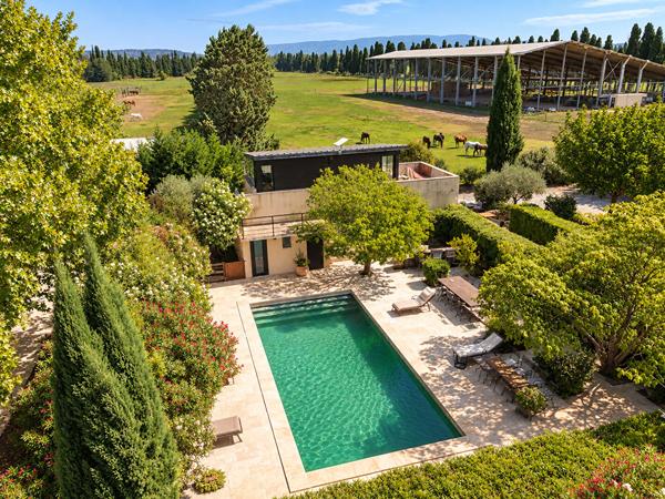 Domaine d'exception de 11hectares .Un futur resort équestre au coeur des Alpilles Saint andiol