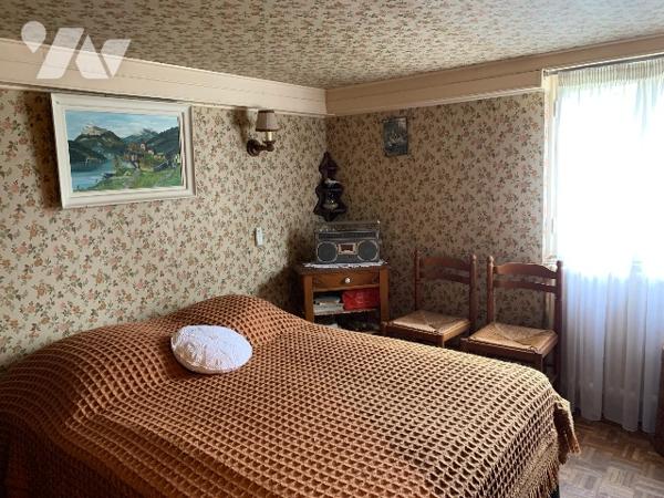 Une maison à usage d'habitation.