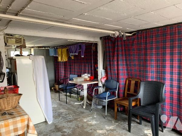 Une maison à usage d'habitation.