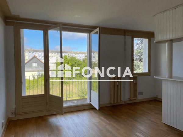 Location Studio 28.36 m² - 83 RUE THEODULE RIBOT Saint Brieuc 22000