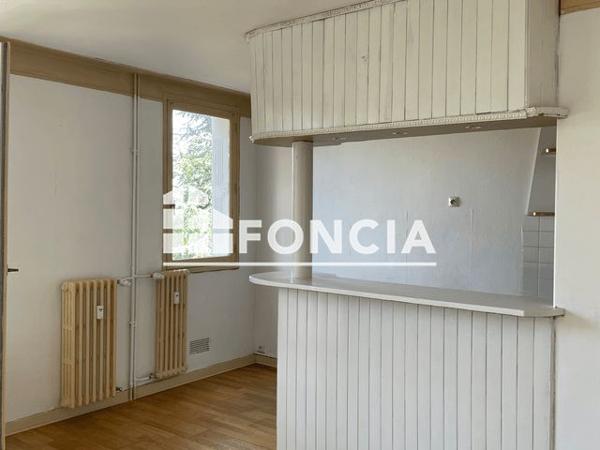 Location Studio 28.36 m² - 83 RUE THEODULE RIBOT Saint Brieuc 22000