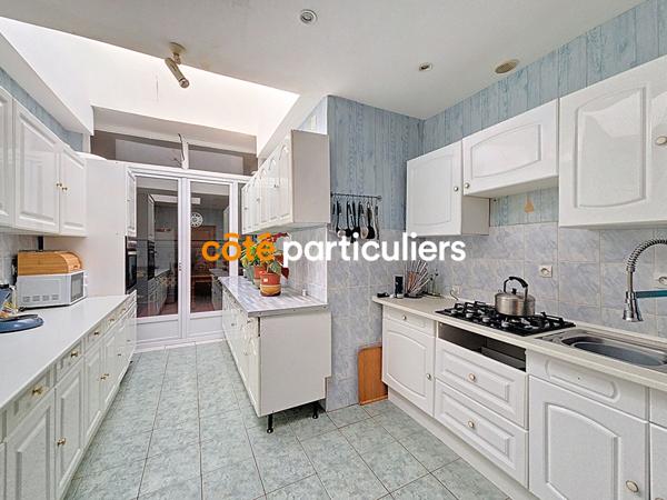 Vente Maison178 m² - 9 Pièces - ARMENTIERES (59280)