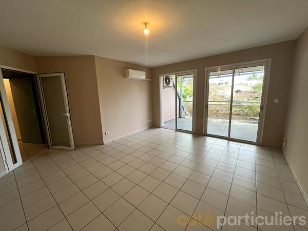 Location
                Appartement90 m² - 3 Pièces -
                    SAINT LEU (97436)