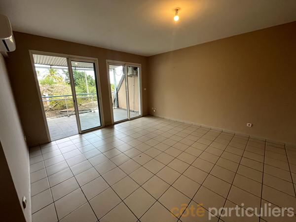 Location
                Appartement90 m² - 3 Pièces -
                    SAINT LEU (97436)