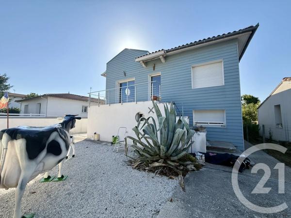 Maison à vendre  8 pièces - 200 m 2   SAUJON  - 17
