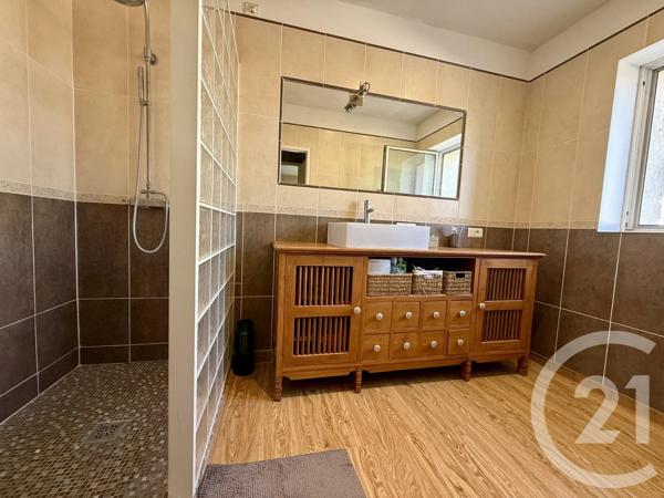 Maison à vendre  8 pièces - 200 m 2   SAUJON  - 17