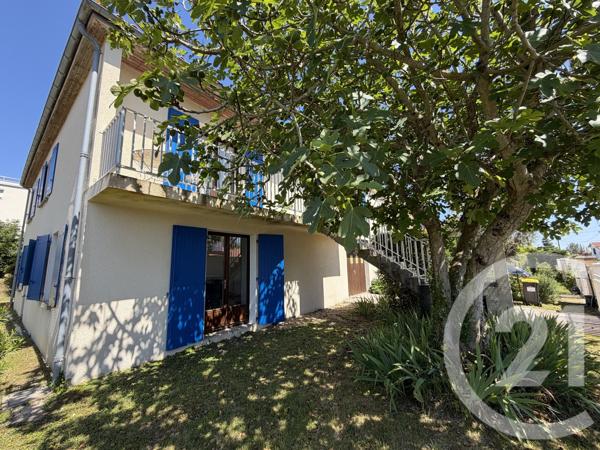 Maison à vendre  8 pièces - 200 m 2   SAUJON  - 17