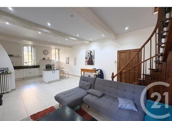 Maison à vendre  8 pièces - 200 m 2   SAUJON  - 17