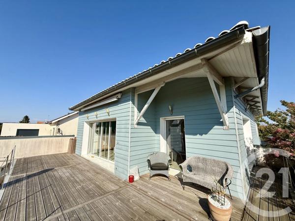 Maison à vendre  8 pièces - 200 m 2   SAUJON  - 17