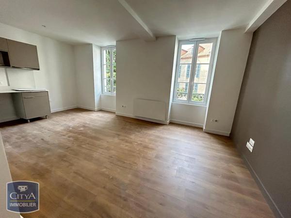 Appartement à louer 2 pièces 43.67m² Pau (64000)