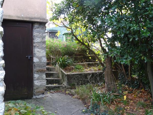 A proximité du Cable (transport)Correspondance ligne 8